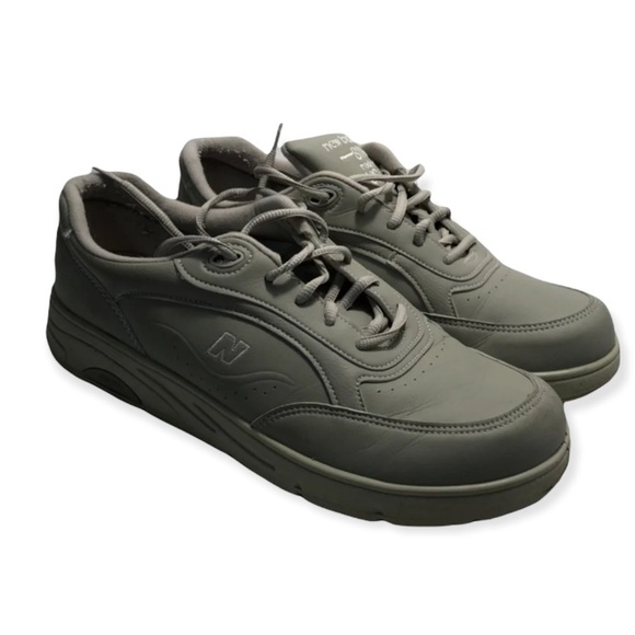 New Balance Shoes Women’s Size 12 B Walking DSL-2 Grayish Color Lace Up … - Picture 1 of 9